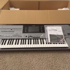 Yamaha PSR SX900, Korg Pa4X 76, Roland JUNO +1 825 994-3253