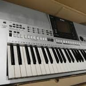 Yamaha PSR SX900, Korg Pa4X 76, Roland JUNO +1 825 994-3253
