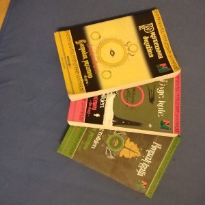 Prodajem trilogiju knjiga Gospodara Prstenova