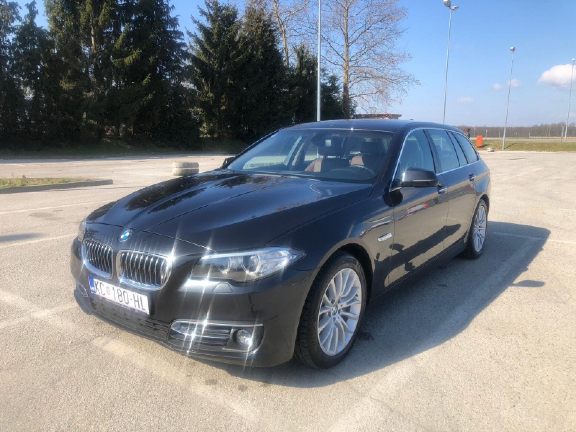 BMW530 XDRIVE LUXURY