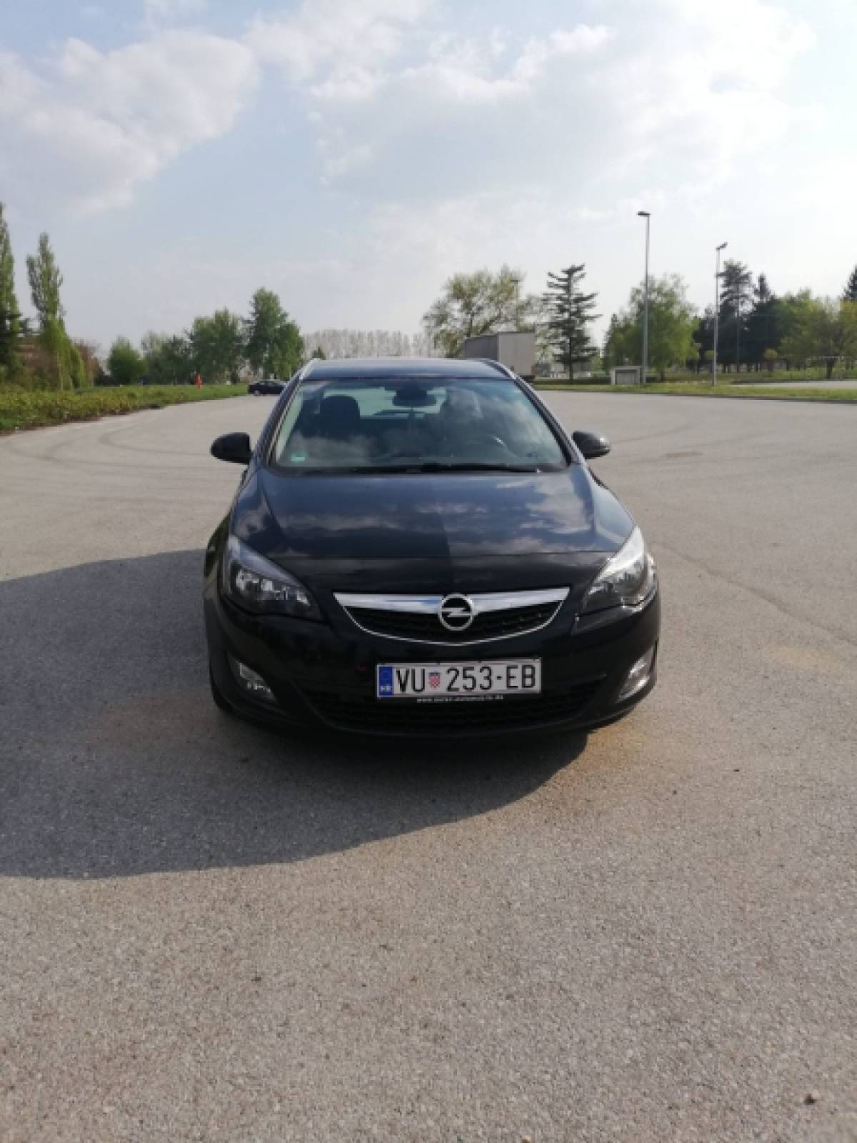 Opel Astra j 1.7CDTI 2011.god. 92KW