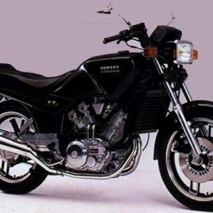 Yamaha xz 550, dijelovi papiri, + 1 bez papira