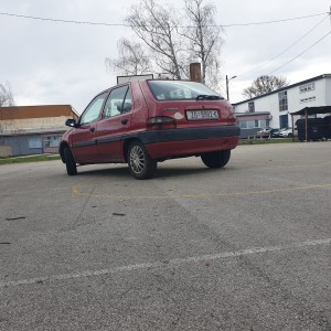 Citro&#xEB;n  Saxo
