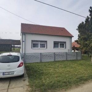 Prodajem kucu