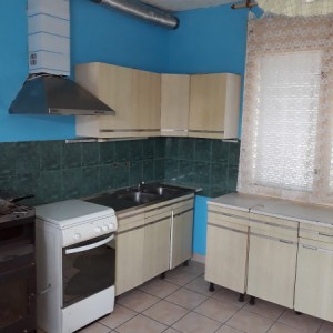 Kuća sa velikom okućnicom