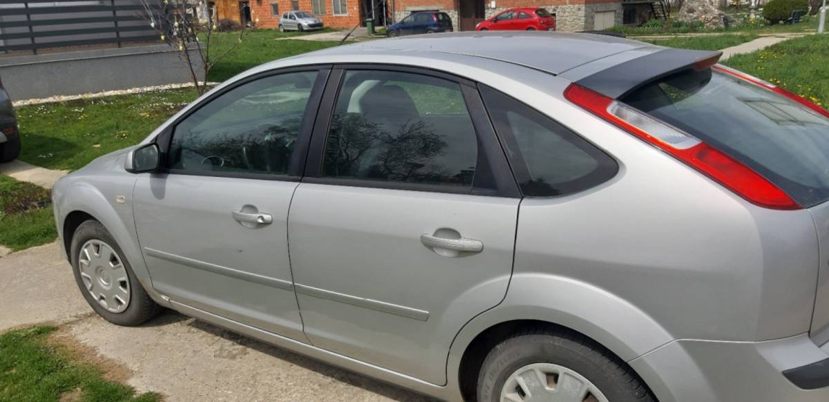 FORD FOKU 1,4 16V