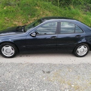 Prodajem Mercedes Benz c200 classic