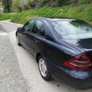 Prodajem Mercedes Benz c200 classic