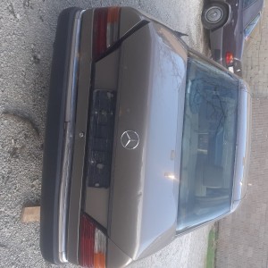 Mercedes 124 200d