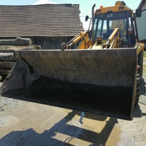 Prednja korpa za jcb