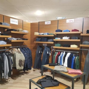 Poslovni prostor: Poreč, trgovina, 323 m2