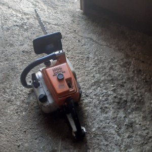 Prodajem 2 motorke i 1 flaksericu
