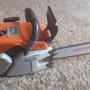 Prodajem 2 motorke i 1 flaksericu