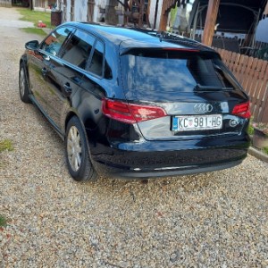 Prodajem auto