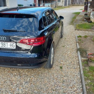 Prodajem auto