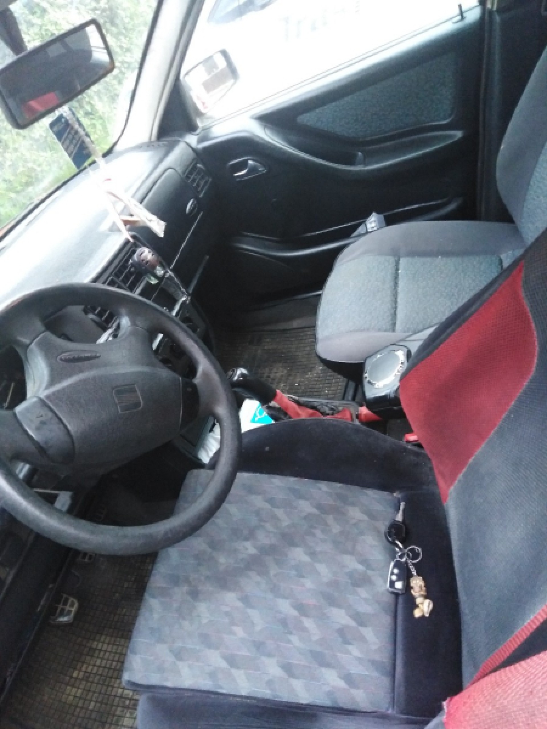 Prodajem Seat Toledo u dijelovima