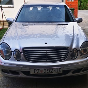 Mercedes Benz e200cdi