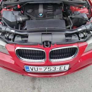 BMW E90 LCI serija 3 320d 2010.g. REG 05/2022