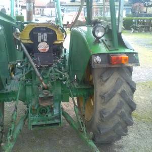 John DEERE 2030 sa utovarivacem