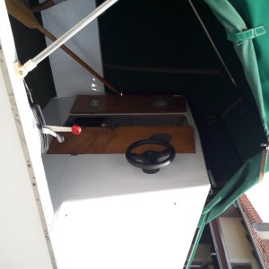 Prodajem čamac sa kabinom
