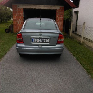 Opel Astra 1.4 16v 2001g klima
