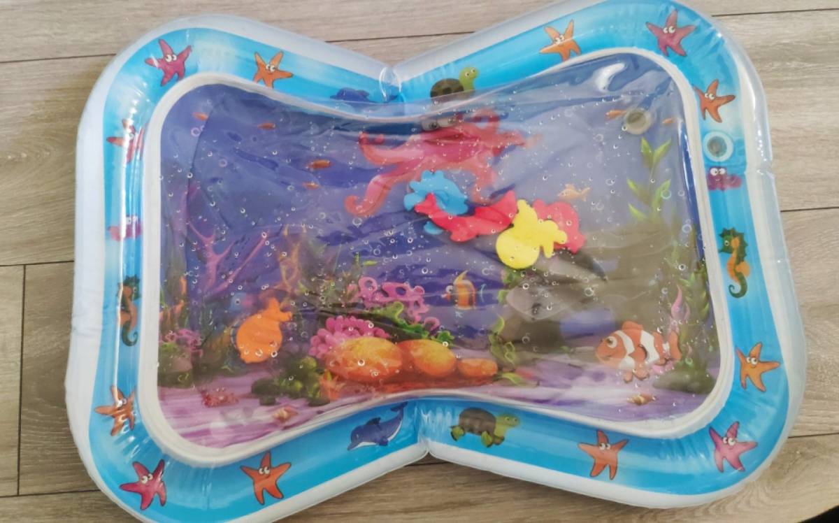 Vodena podloga za bebe za igru