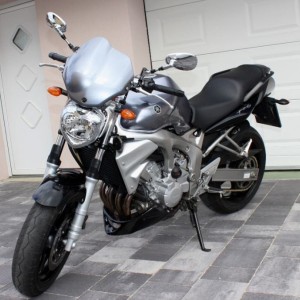 Yamaha FZ 600 N , kao nova , samo 10700 km