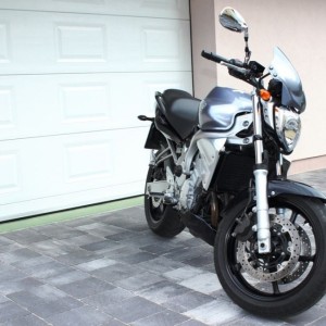 Yamaha FZ 600 N , kao nova , samo 10700 km