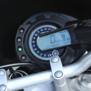 Yamaha FZ 600 N , kao nova , samo 10700 km