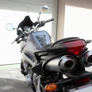 Yamaha FZ 600 N , kao nova , samo 10700 km