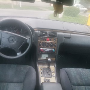 MERCEDES E290