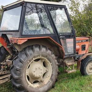ZETOR  5211