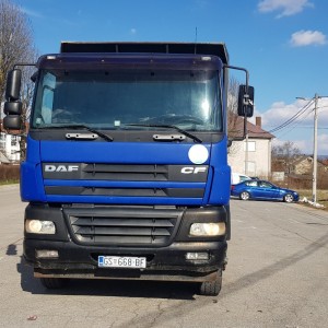 DAF XF 430 šumar sa prikolicom