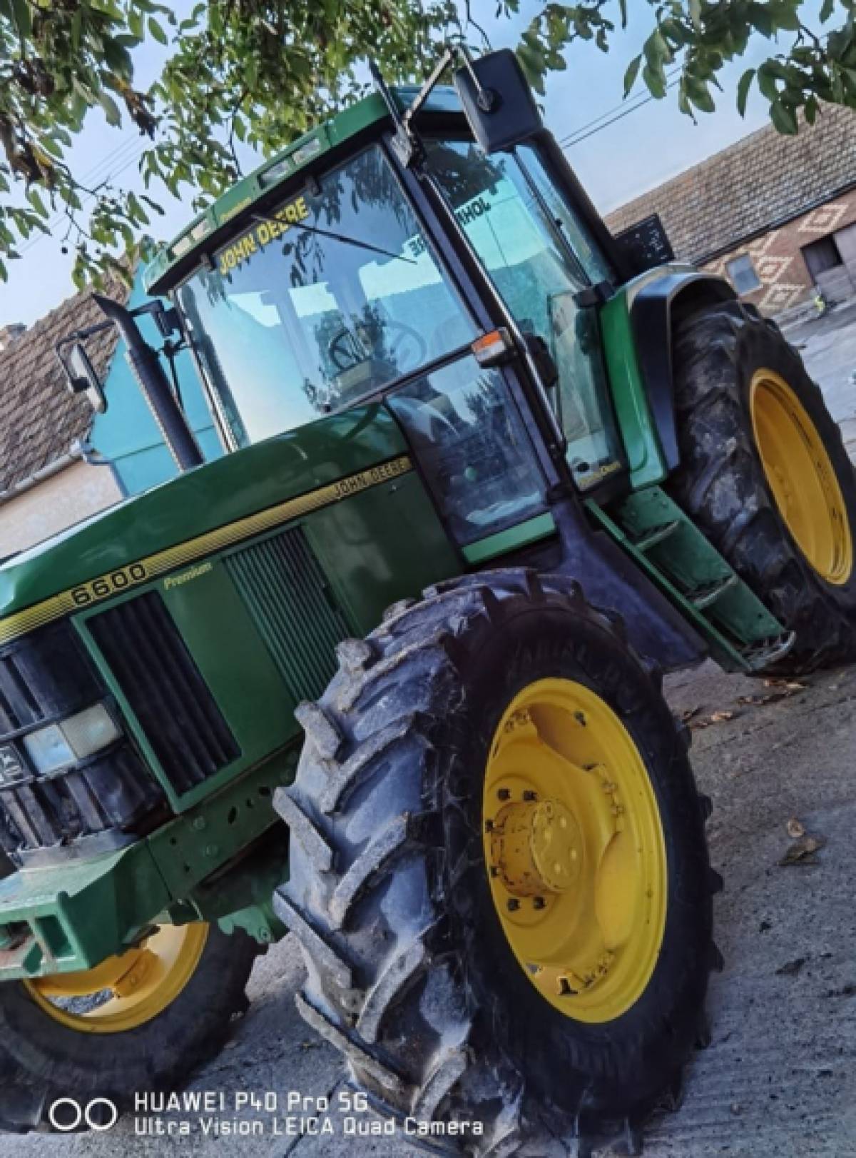 John Deere 6600