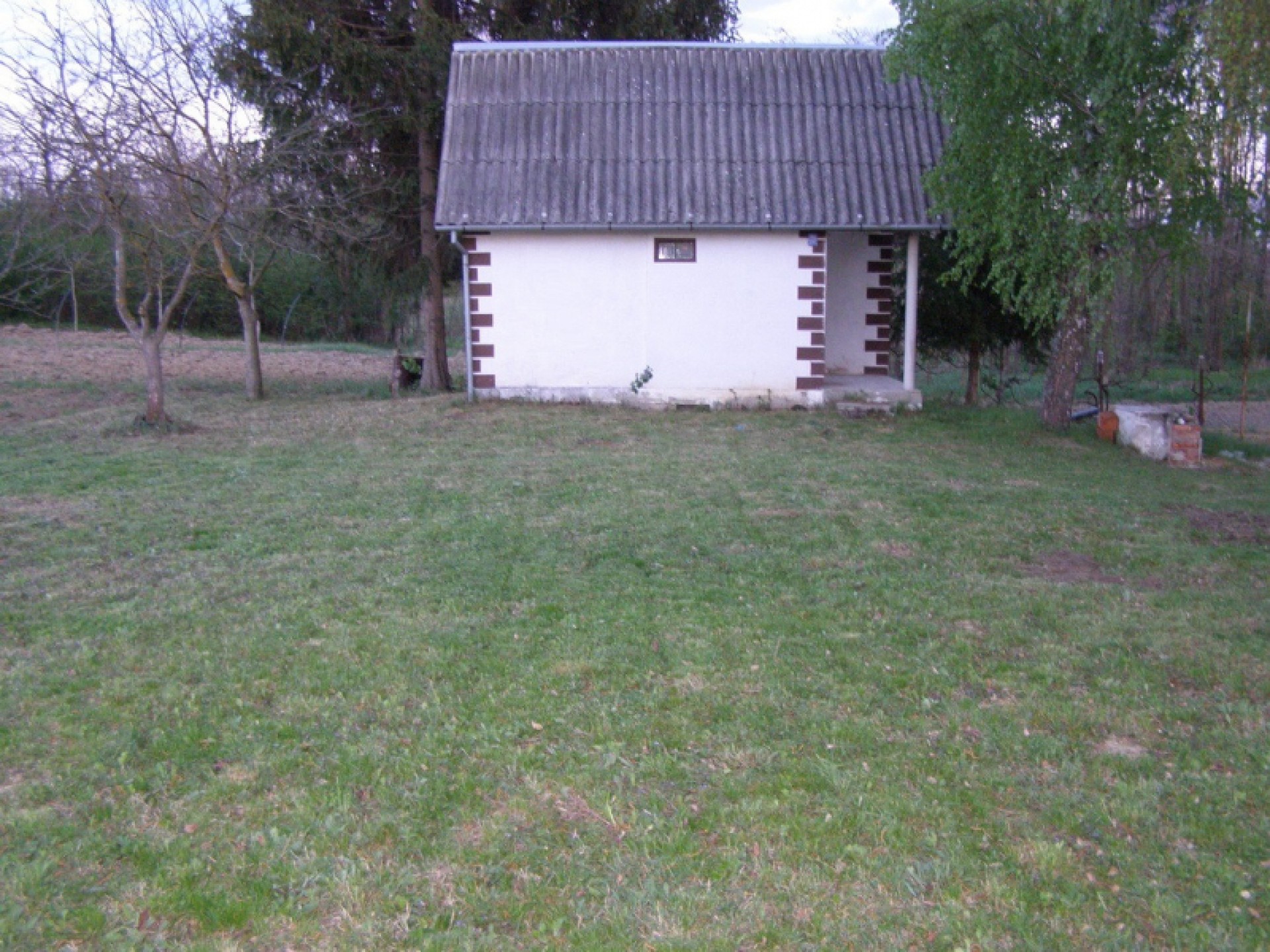 Vikendica na površini od 5130 m2.