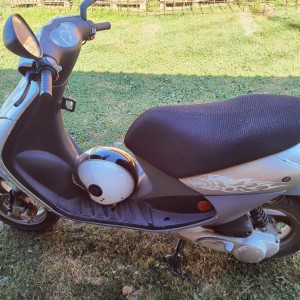Peugeot vivacity 49 cm3, 2001 god.