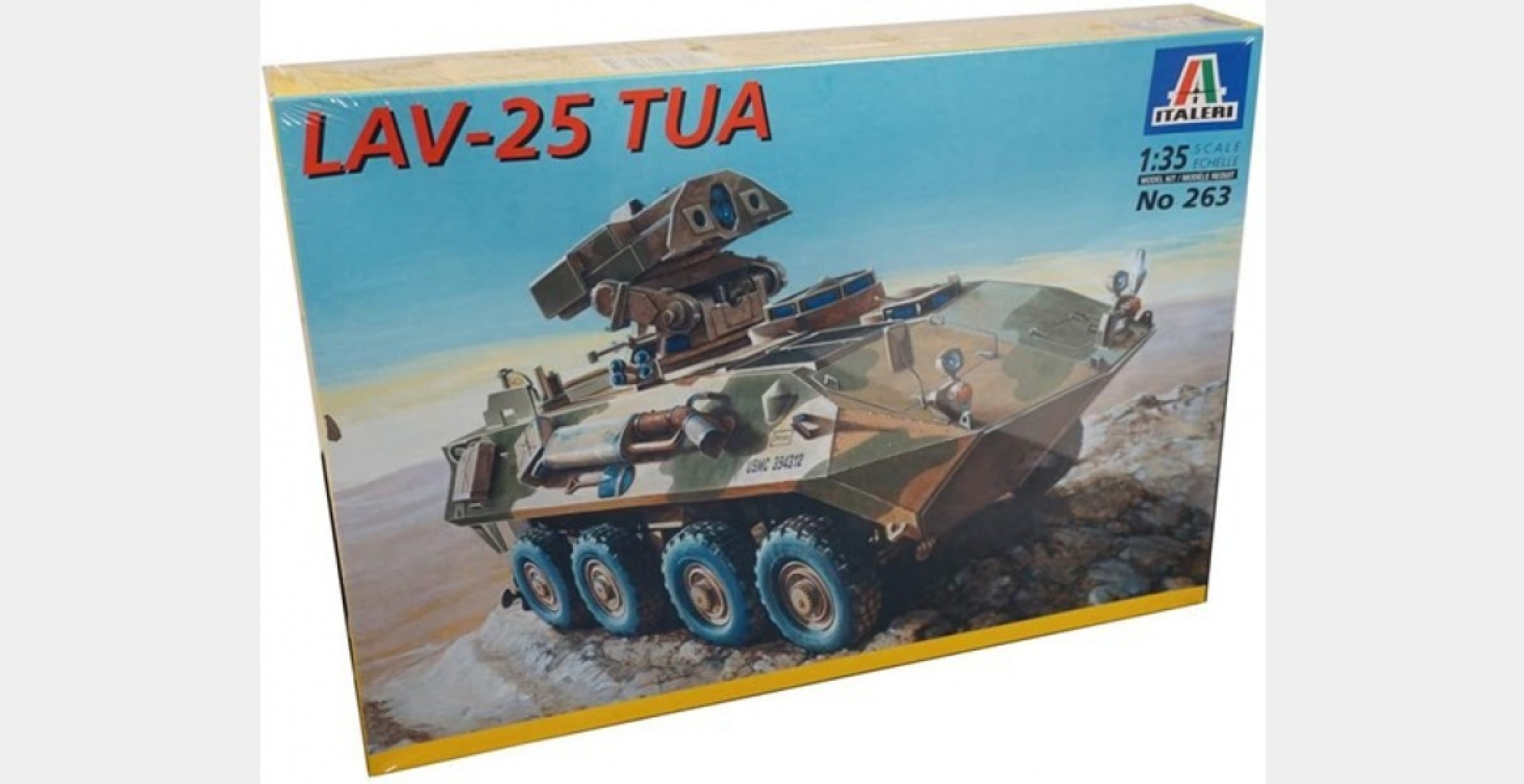 Maketa vozilo oklopnjak LAV-25 1/35 1:35