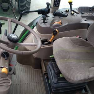 PRODAM TRAKTOR John Deere 5090R HIDRAVLIKA IN KARDAN - KLIMA- 42 KM/H