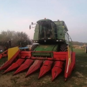 Adapter za kukuruz oroš 6 redi prihvat john deere