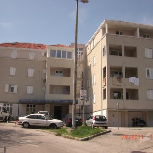 Iznajmljuje se garaža u Dubrovniku