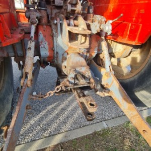Traktor imt 560 83 god sa  kabinom  kompresorom