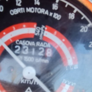 Traktor  imt 558 78god sa  kabinom I kompresorom, registriran