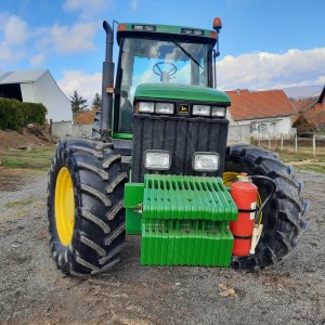 John Deere 8100