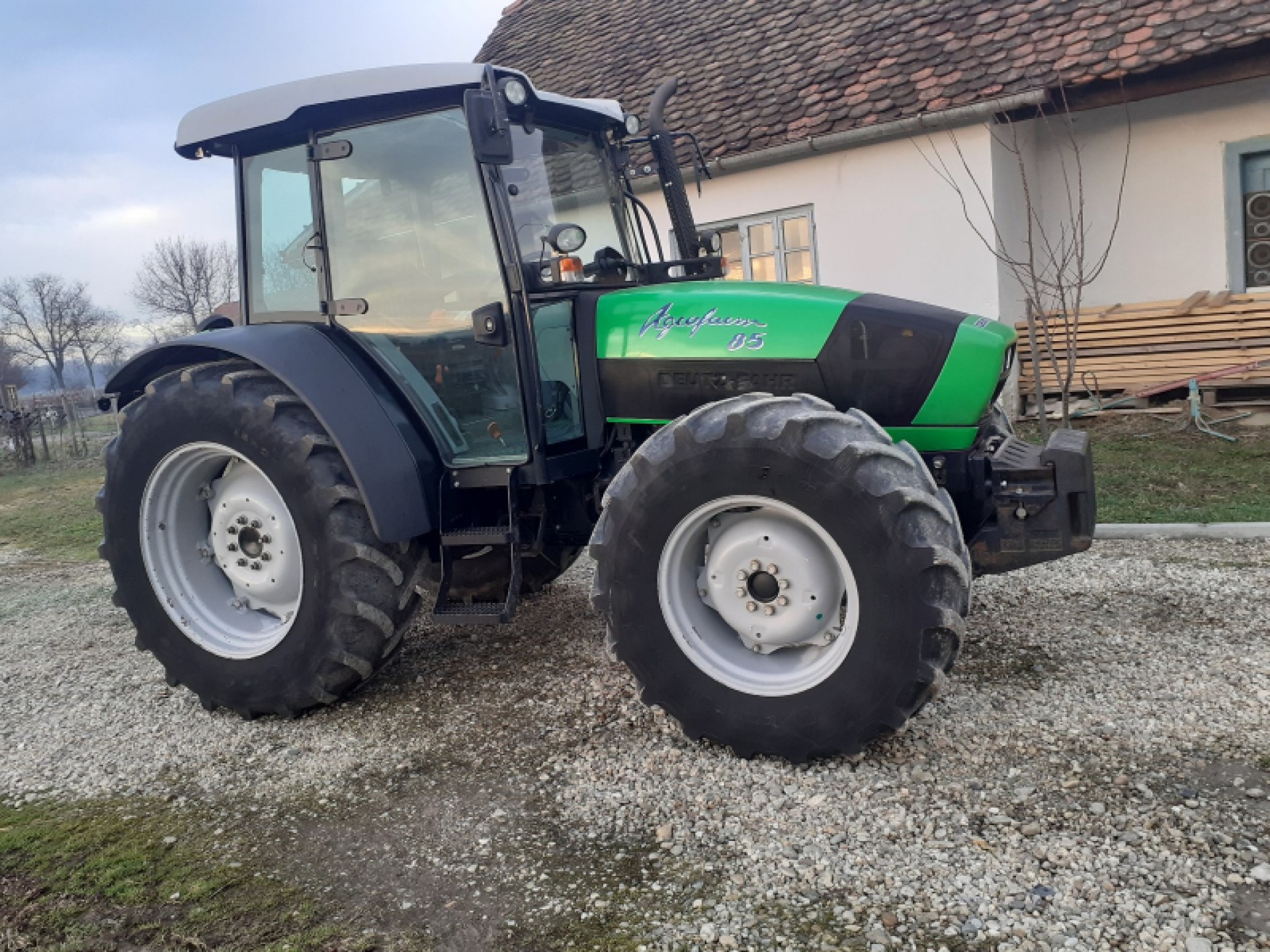 Deutz Fahr agrofarm 85zamjena za manji traktor