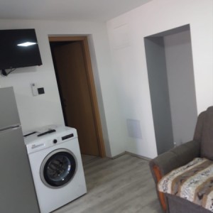 ** Prodajem dva apartmana u Vrsima**