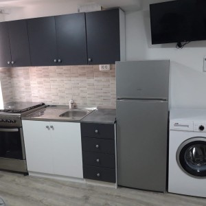 ** Prodajem dva apartmana u Vrsima**