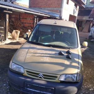 Prodajem ili mjenjam auto citroen berlingo putnički