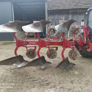 Prodajem Plug Kongskilde Variflex 4000