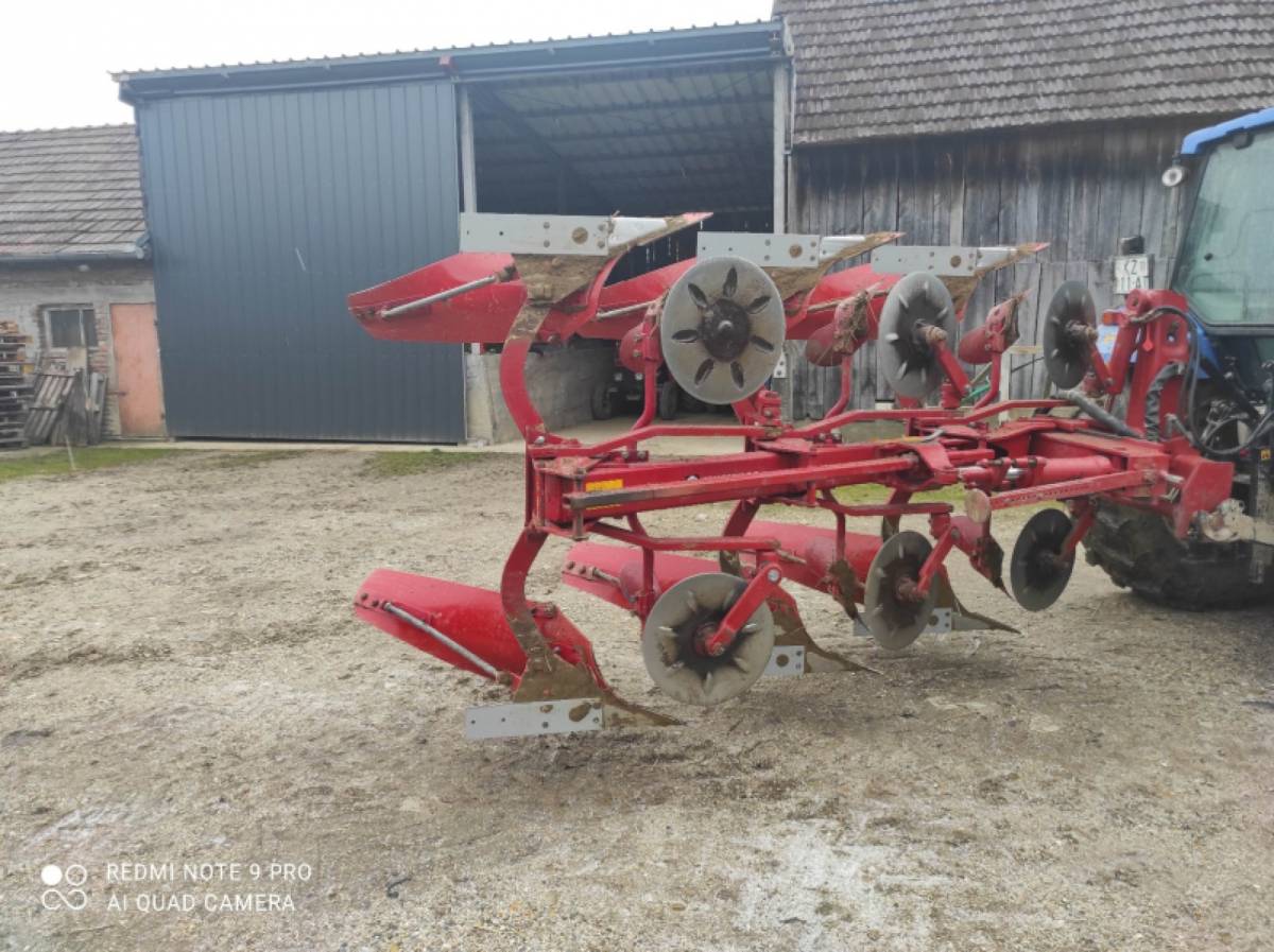 Prodajem plug Vogel Noot 950 Vario 2012. Godina