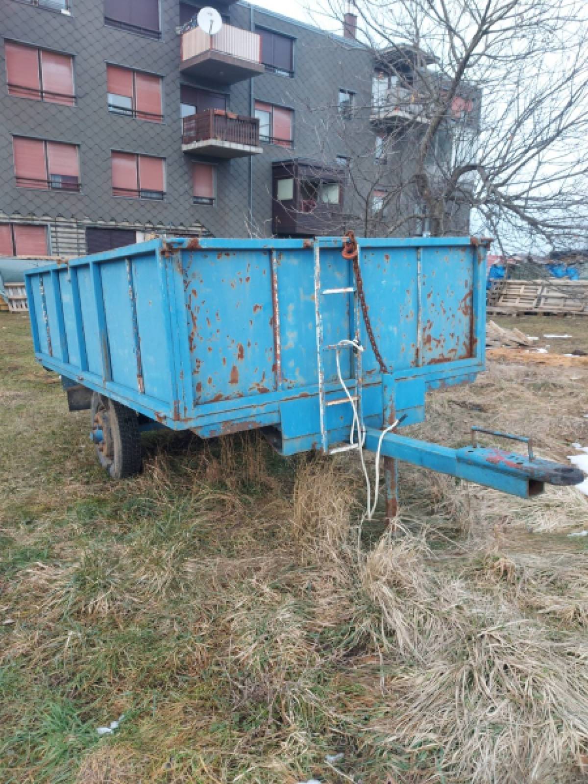 Prikolica za traktor